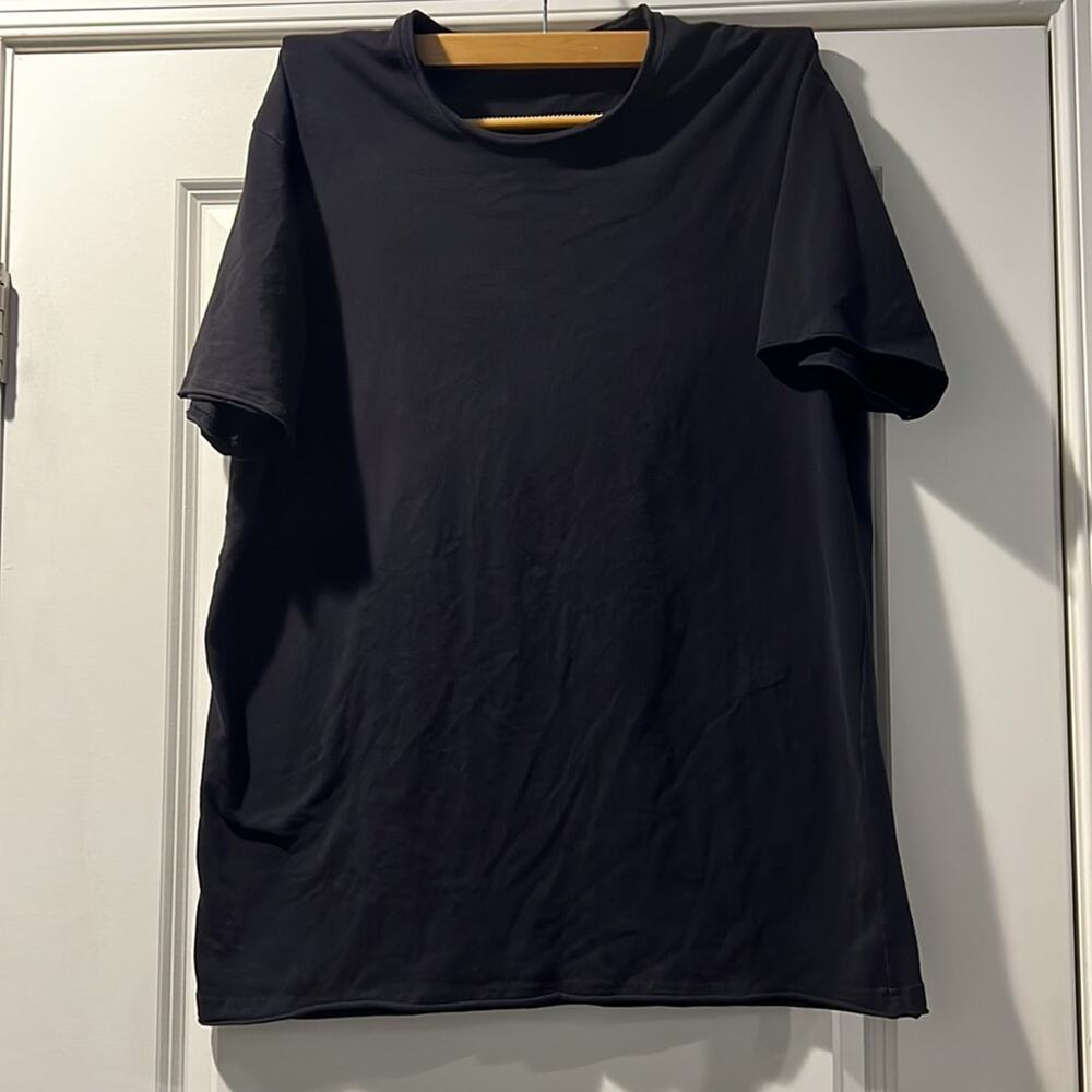 Metropolitan View Black T shirt size XL